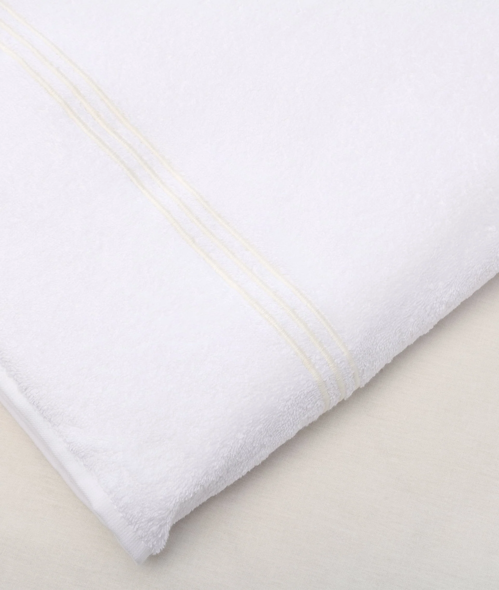 Bath Towel Taviano Cream - Image 3