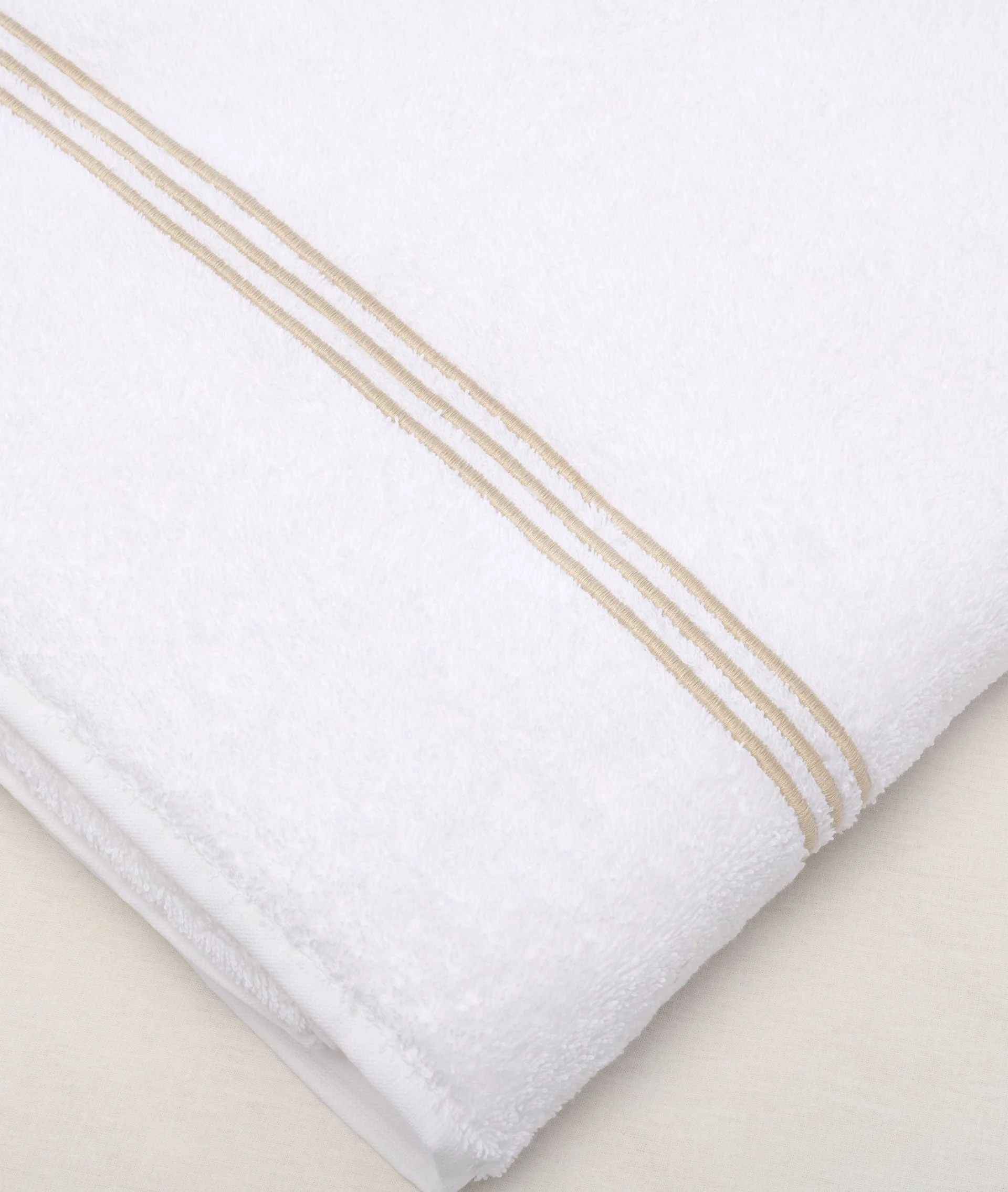 Bath Towel Taviano Raw - Image 3