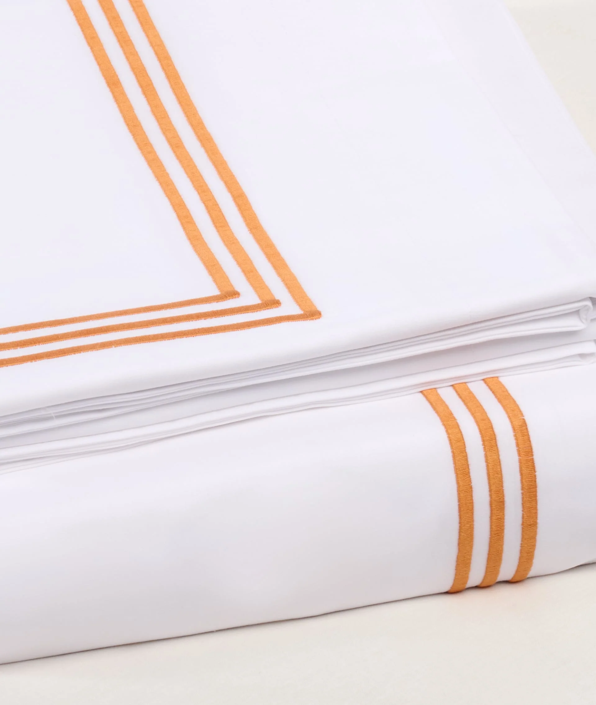 Bed Sheet Set Taviano: Sheet and Pillowcases Orange - Image 3