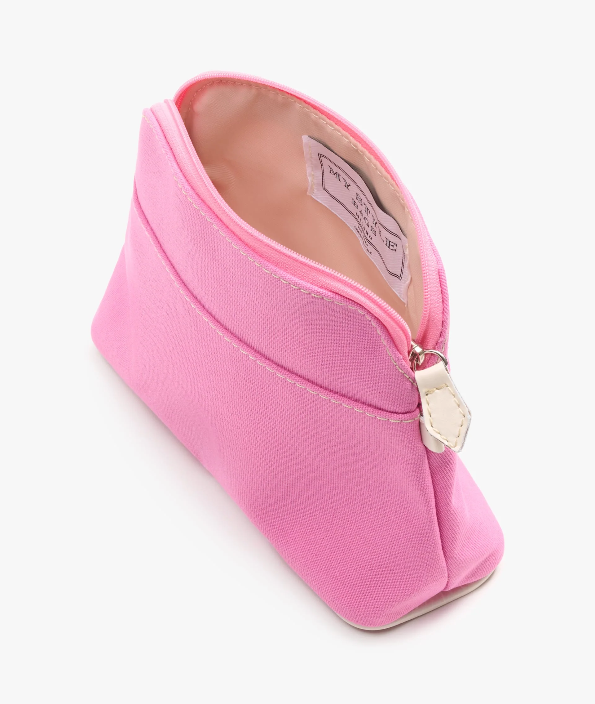 Trousse Aspen - Medium in Fuchsia - Image 4