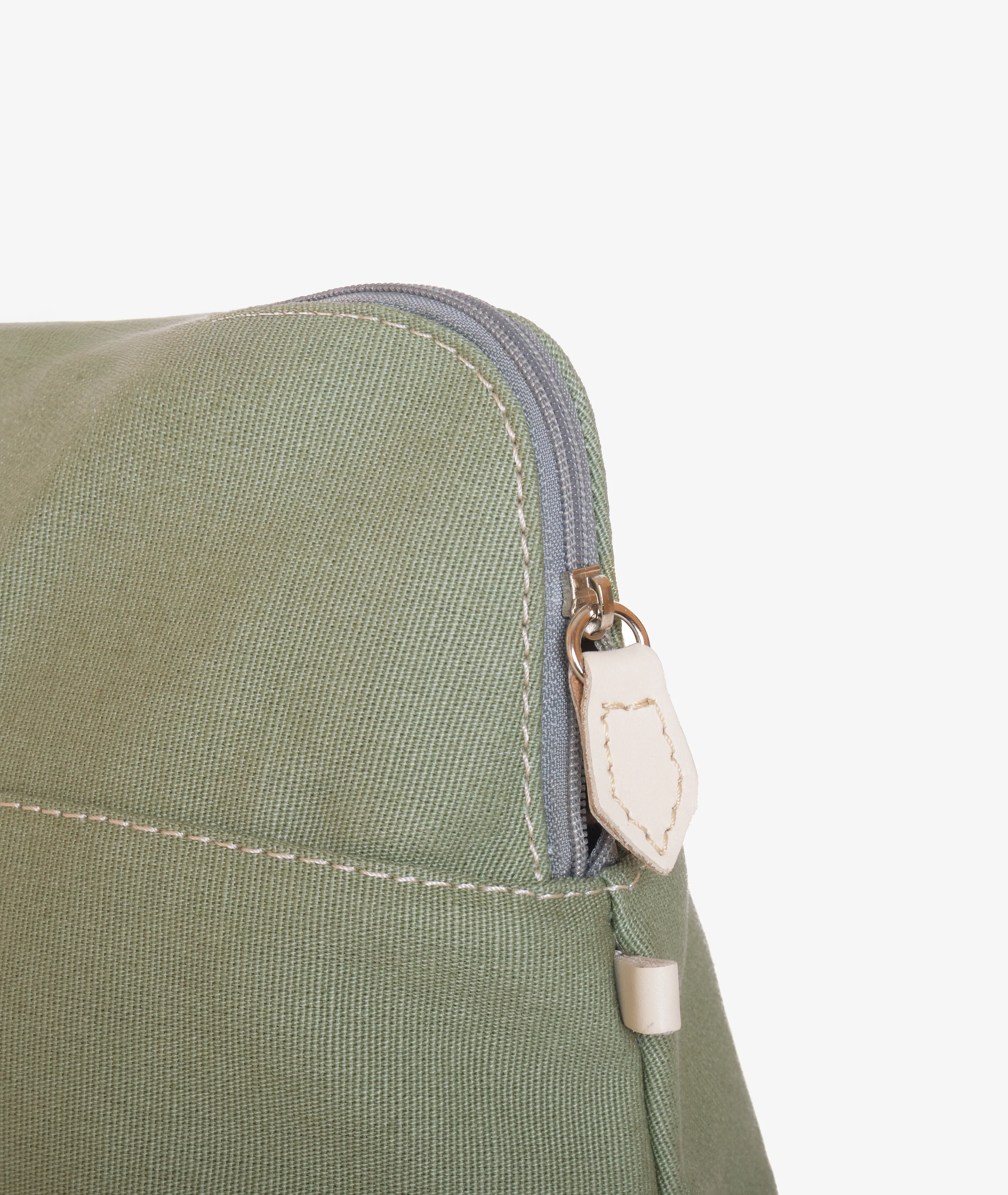 Trousse Aspen - Medium in Sage Green	 - Image 4