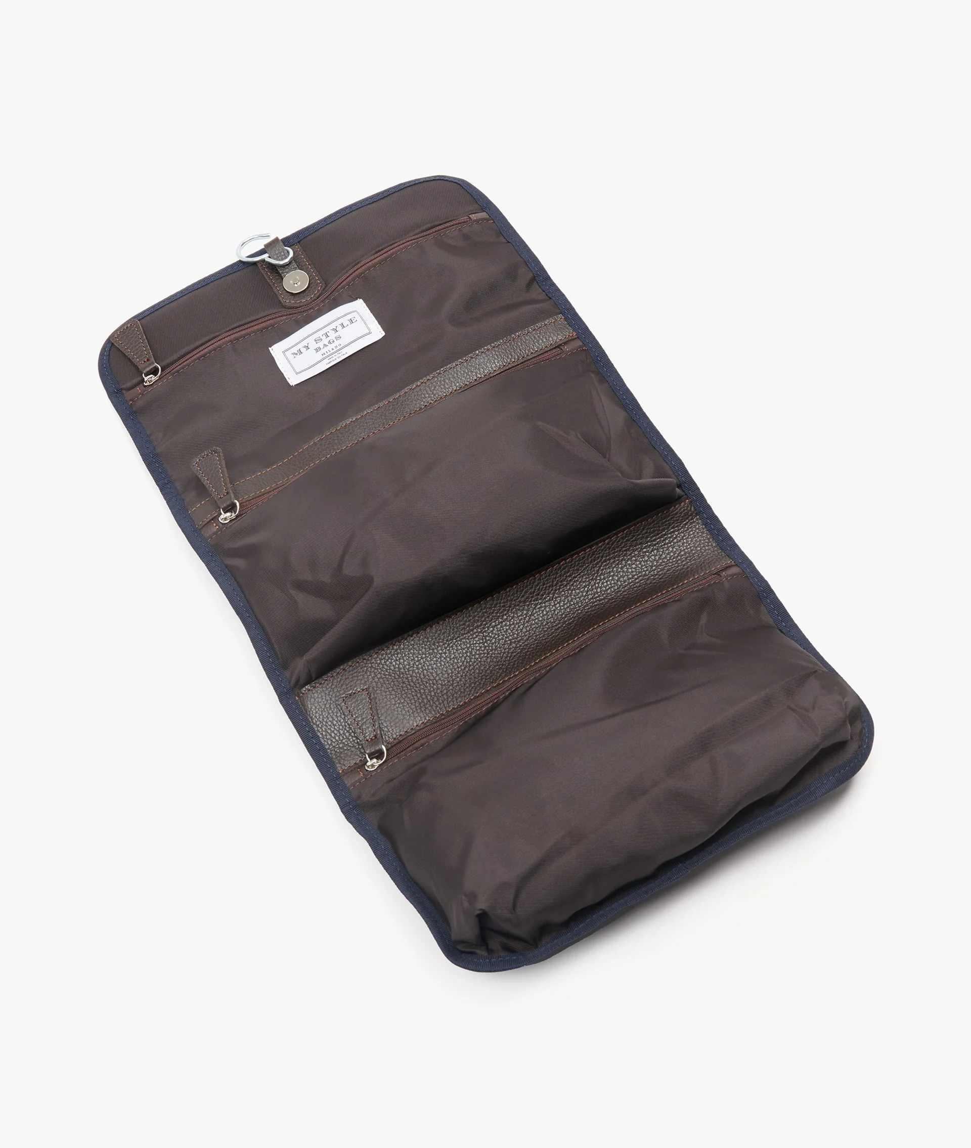 Travel Beauty Case - Image 4