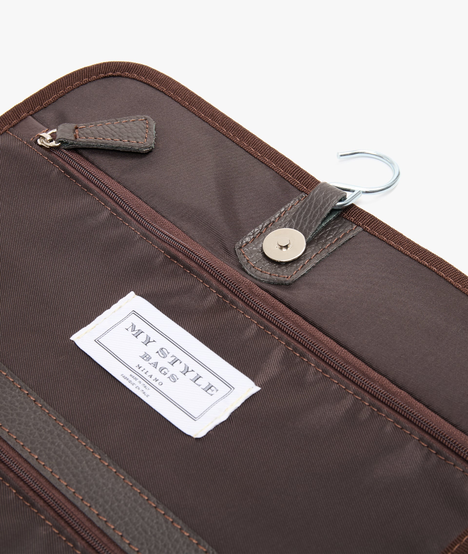 Travel Beauty Case in Raw - Image 3