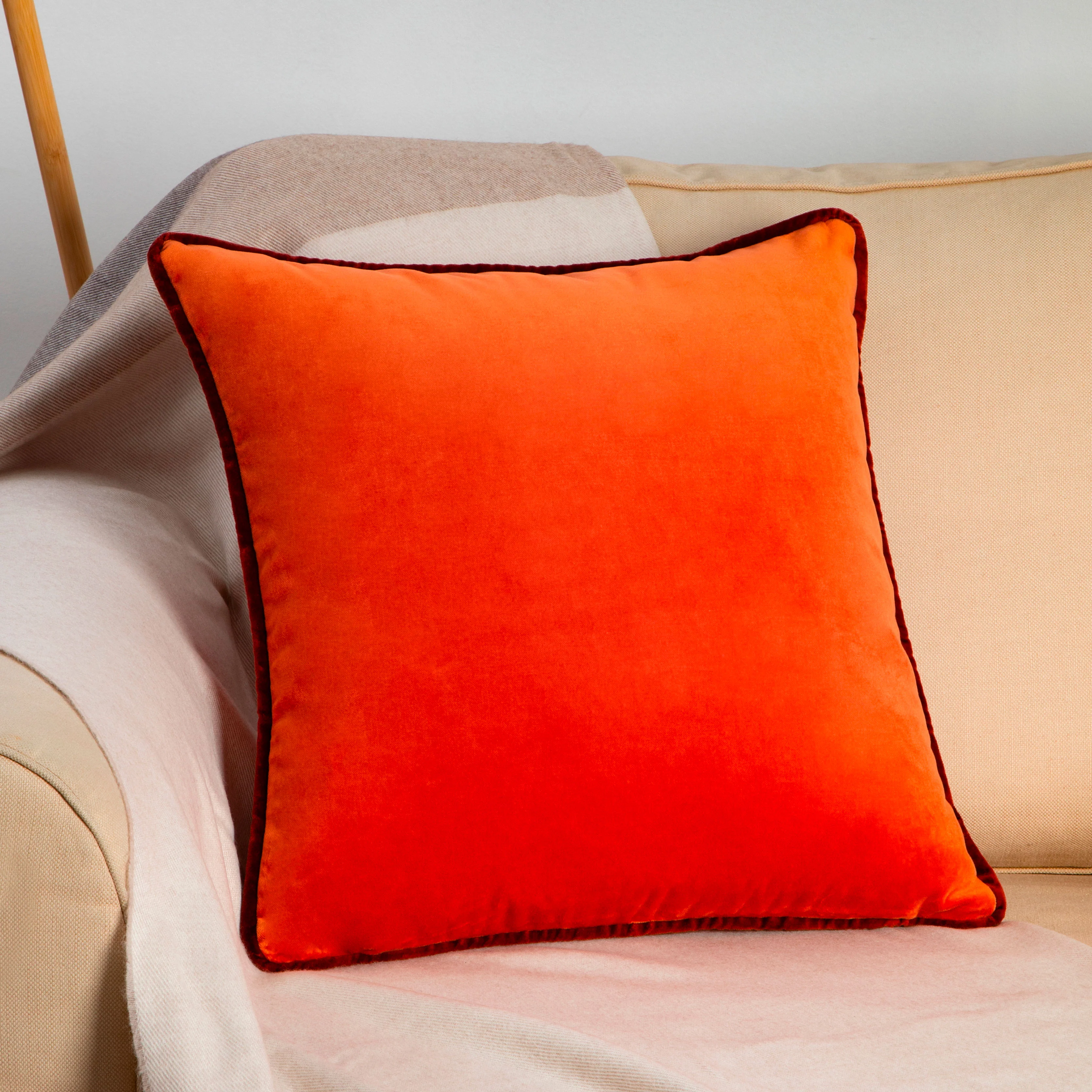 Cushion in Orange Velvet 50x50
