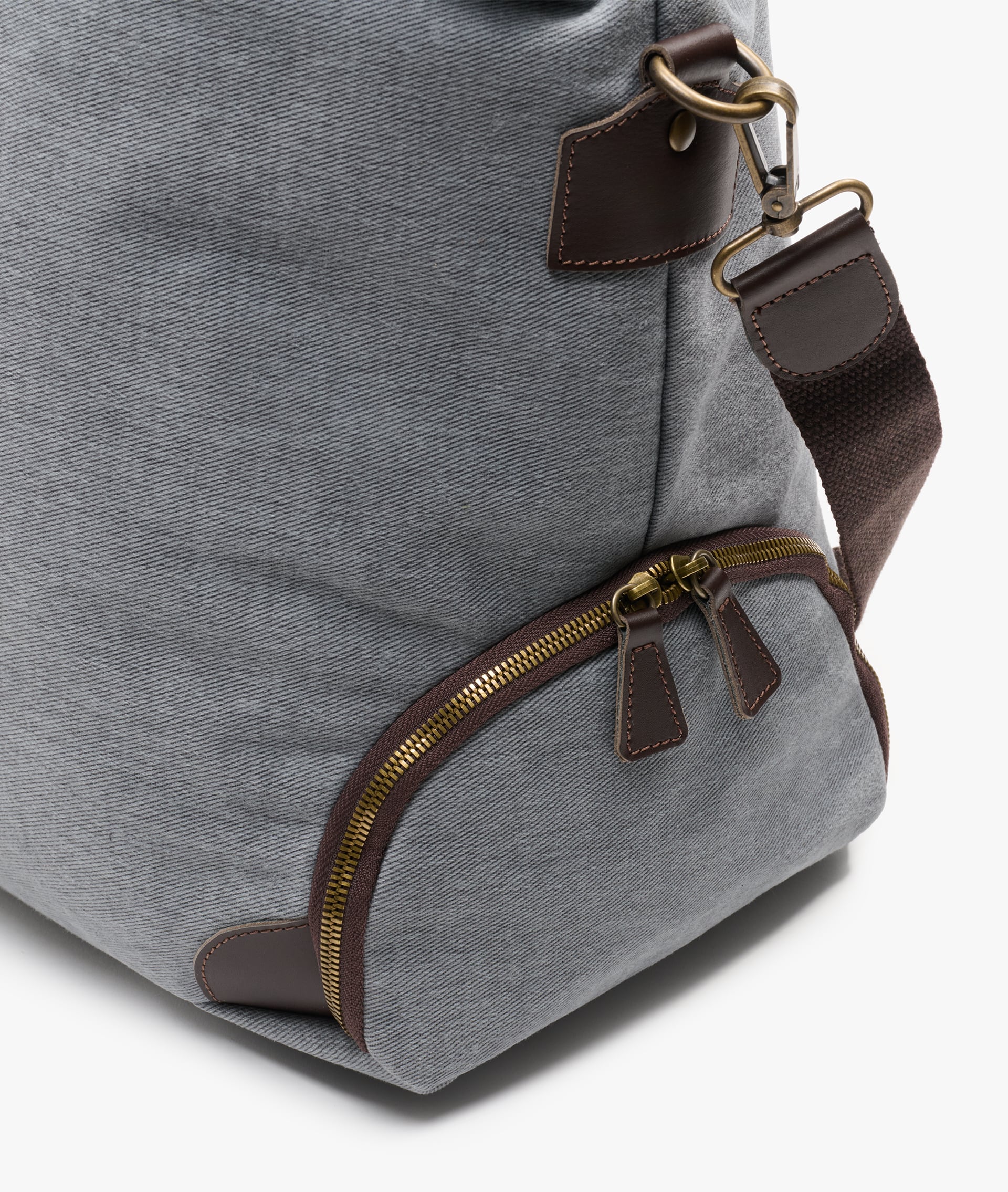 Harvard Duffel Bag Peachskin - Large in Grey - Image 5