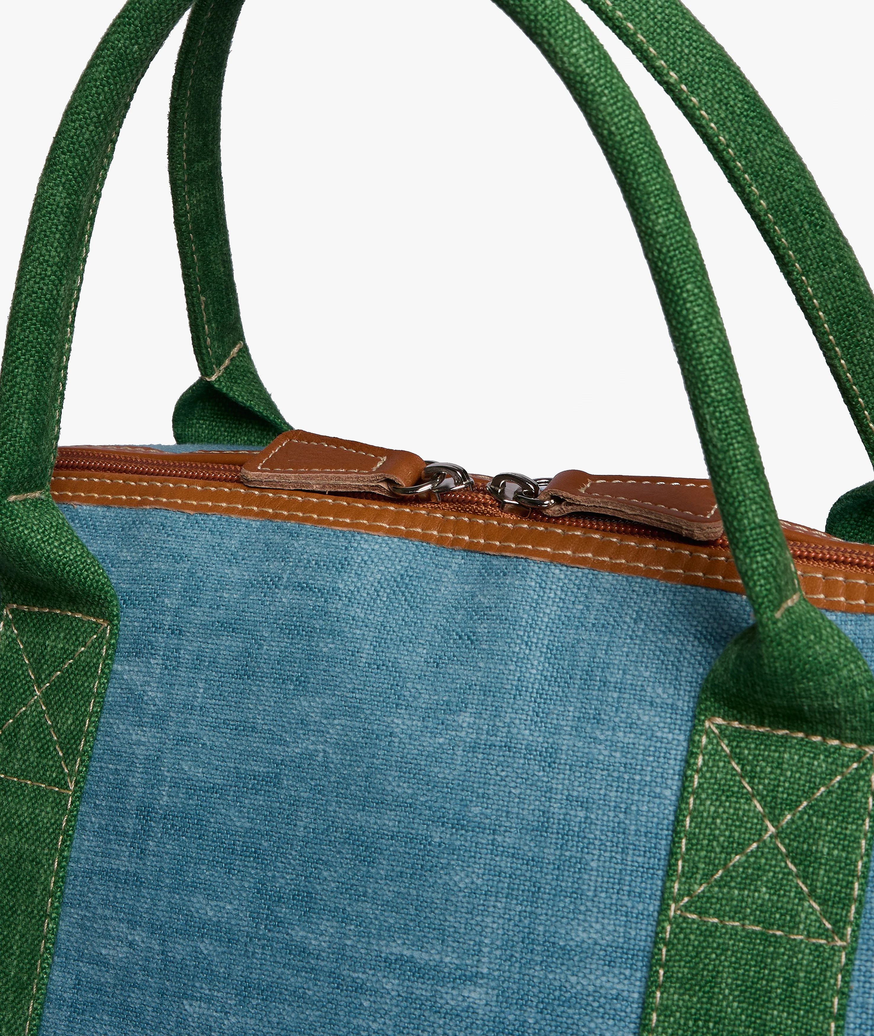 London Duffel Bag Procida in Light Blue/Green - Image 4