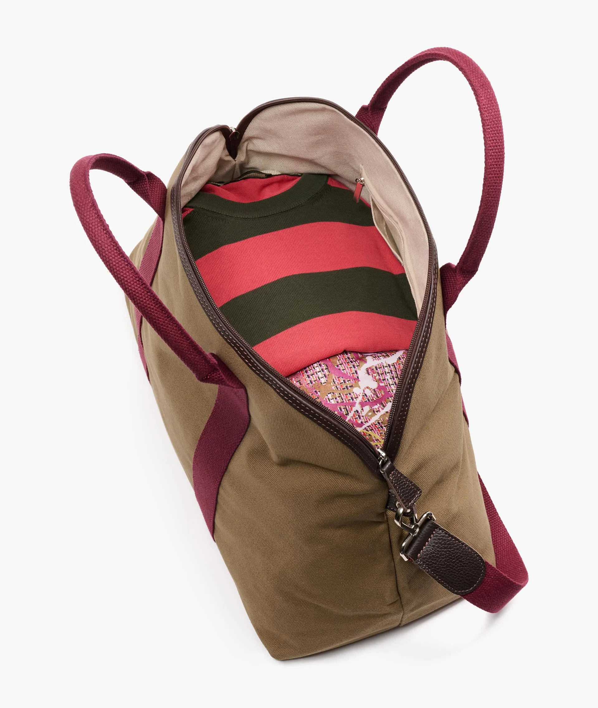 London Smart Duffel Bag in Olive - Image 4