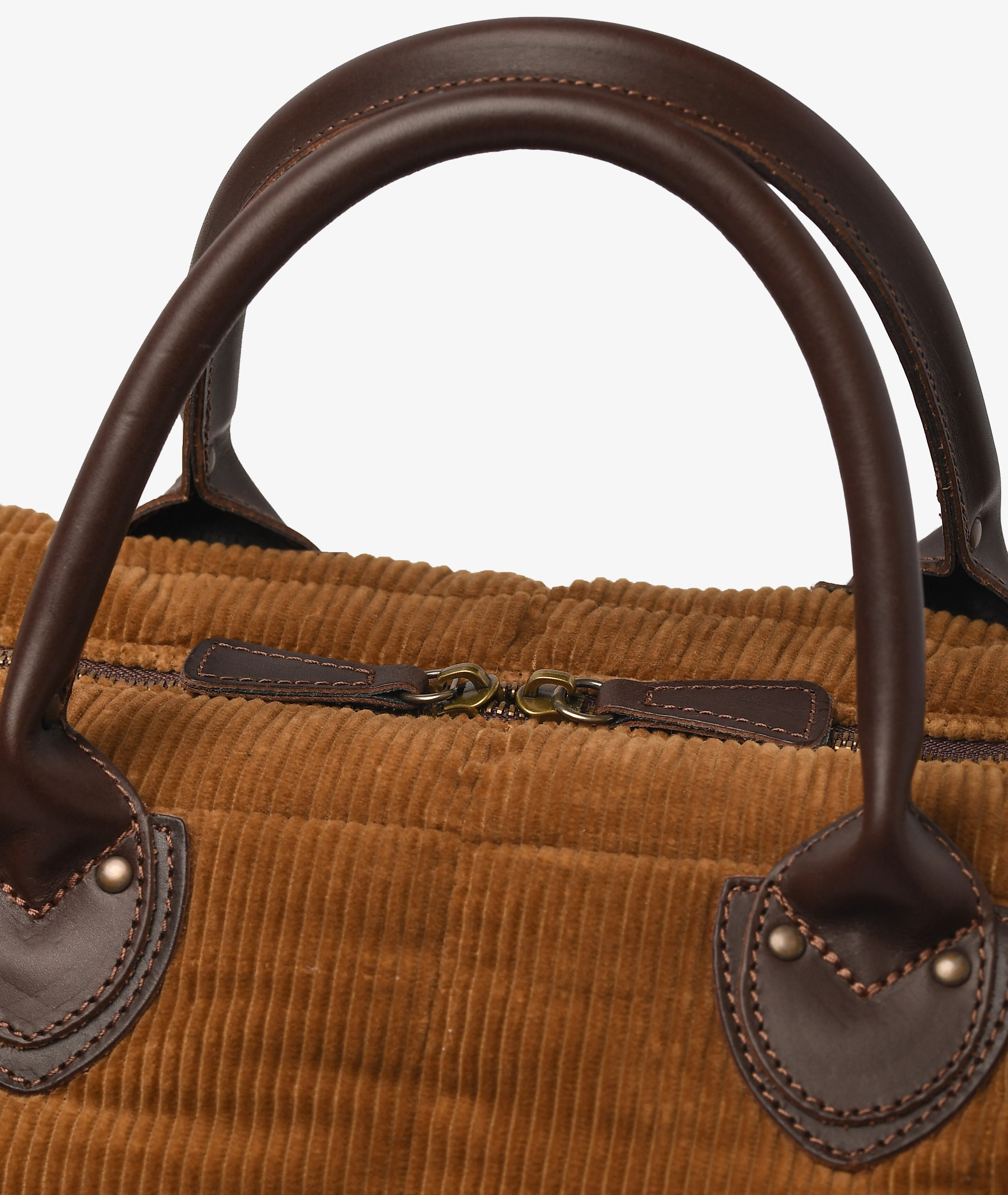 Harvard Duffel Bag Velour - Large in Camel - Image 4