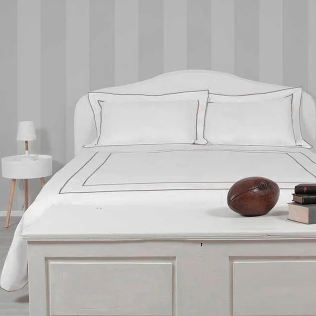 Parure Maiori: Set of Sheet and Pillowcases Raw