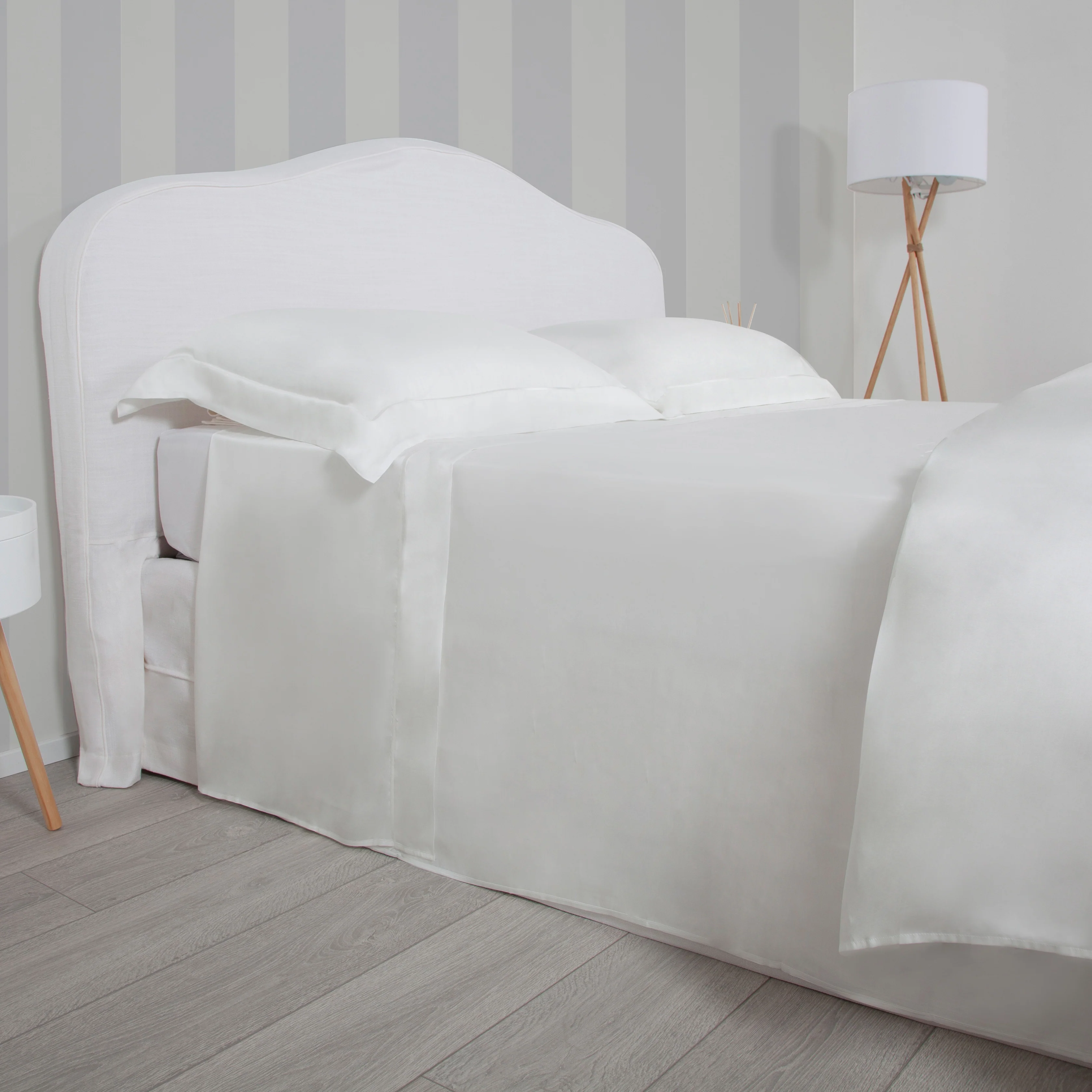 Parure Venezia: Set of Sheet, Under-sheet and Pillowcases White