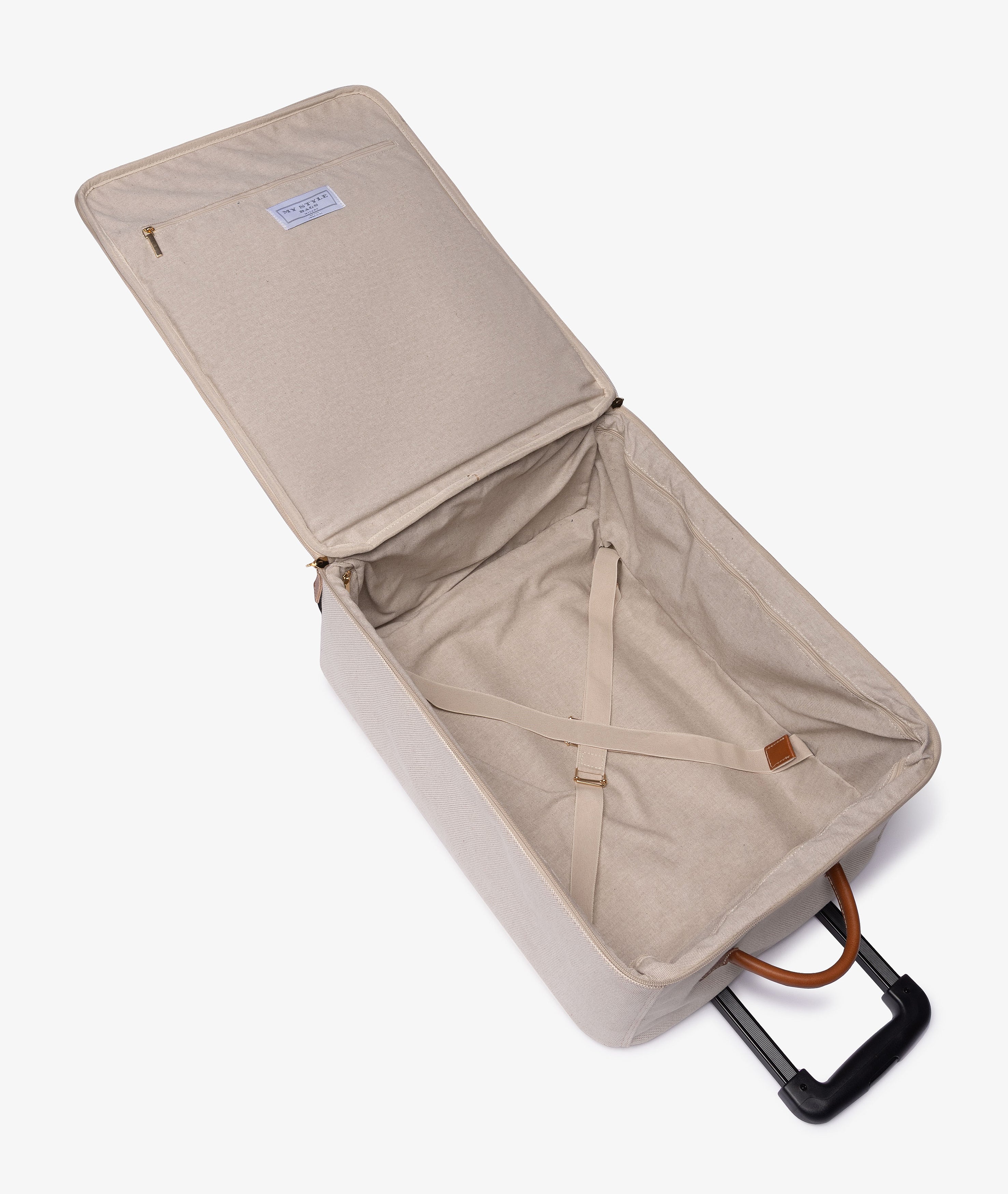 Suitcase Heritage in Panamone - Image 4
